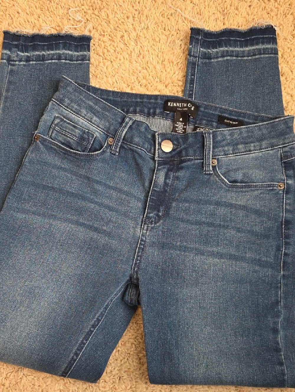 Kenneth Cole Women’s Skinny Jeans Size 4